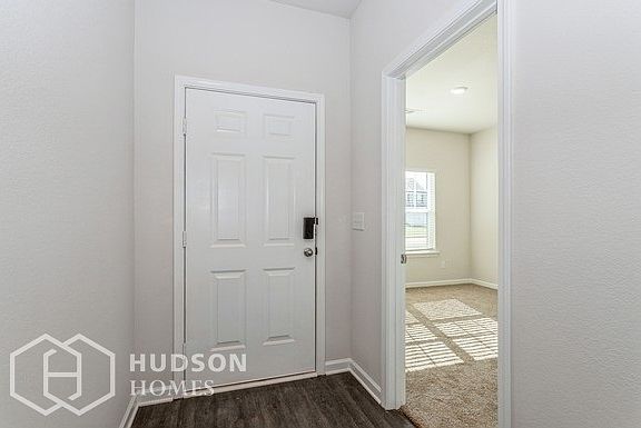 4th image of 1108 Amadas Dr