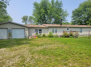 16910 River Bluff Rd, Okawville, IL 62271