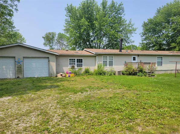 16910 River Bluff Rd, Okawville, IL 62271