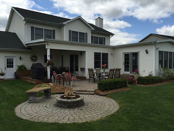 4th image of 9386 Highland Green Dr
