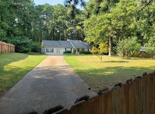 141 Sumner Rd, Fayetteville, GA 30214