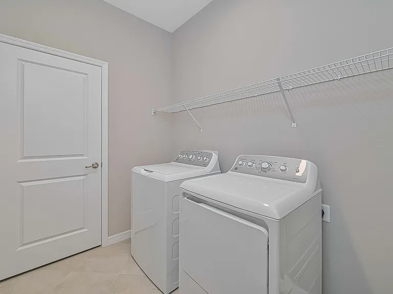 20550 Hazelnut Ct S #1823 — Photo 29
