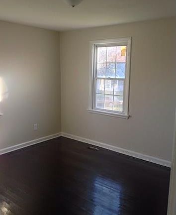 5th image of 1510 Greenville Ave