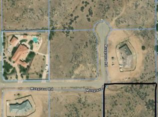 12175 Musgrave Rd, Oak Hills, CA 92344