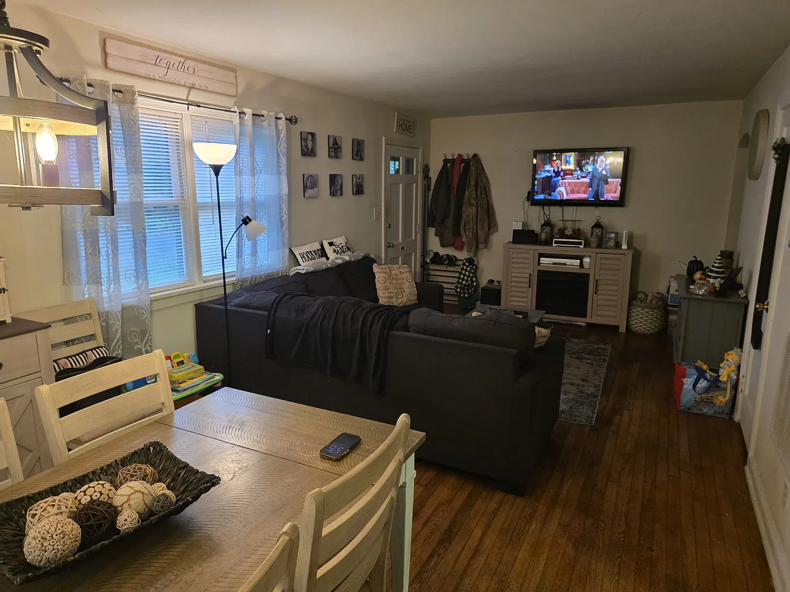 3 bed, 950 sqft, $1,950 — Photo 4