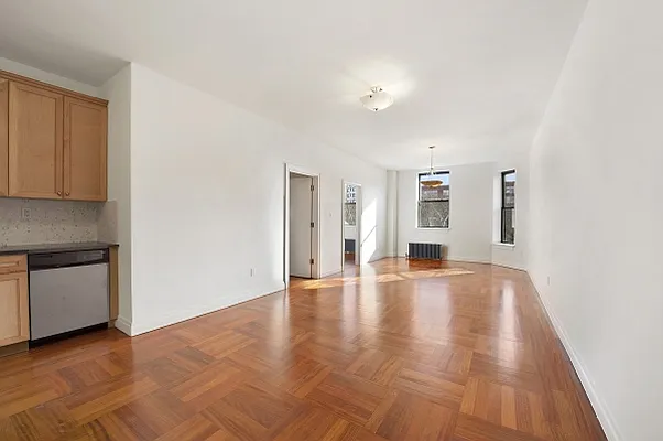 Rented by MNS | media 11