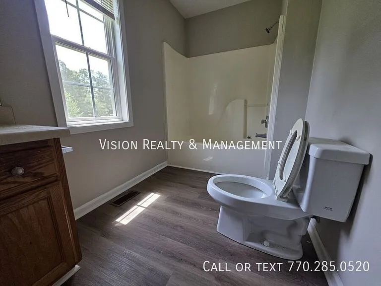 258 Lambert Overlook Cir — Photo 7