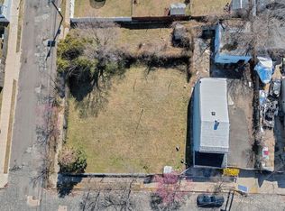 813 N 28th St, Camden, NJ