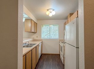 20421 28th Ave W APT A, Lynnwood, WA 98036