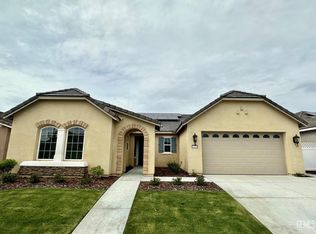 14104 Addleston Ln, Bakersfield, CA 93311
