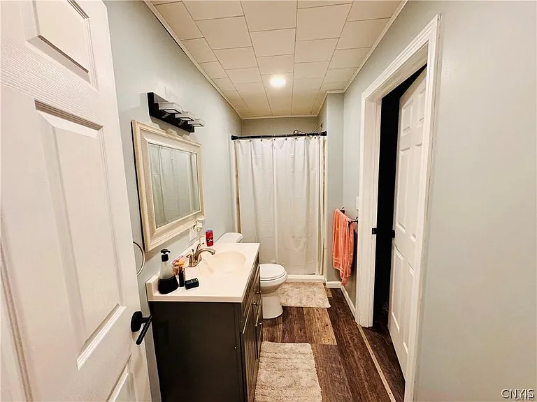 415 Franklin St — Photo 5