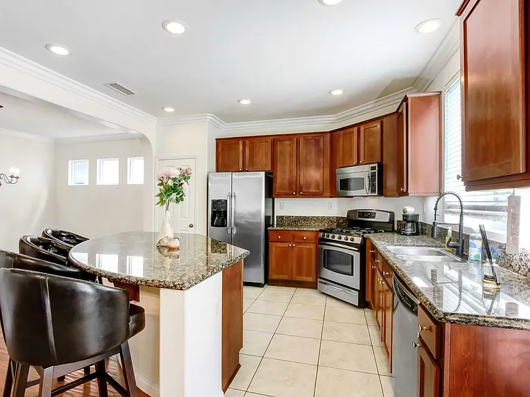 33561 Cedar Creek Ln — Photo 5
