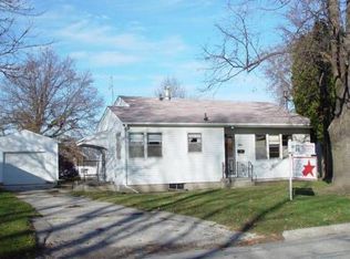 1704 Elder Dr, Marshalltown, IA 50158