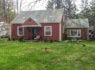 31753 Barton St, Garden City, MI 48135