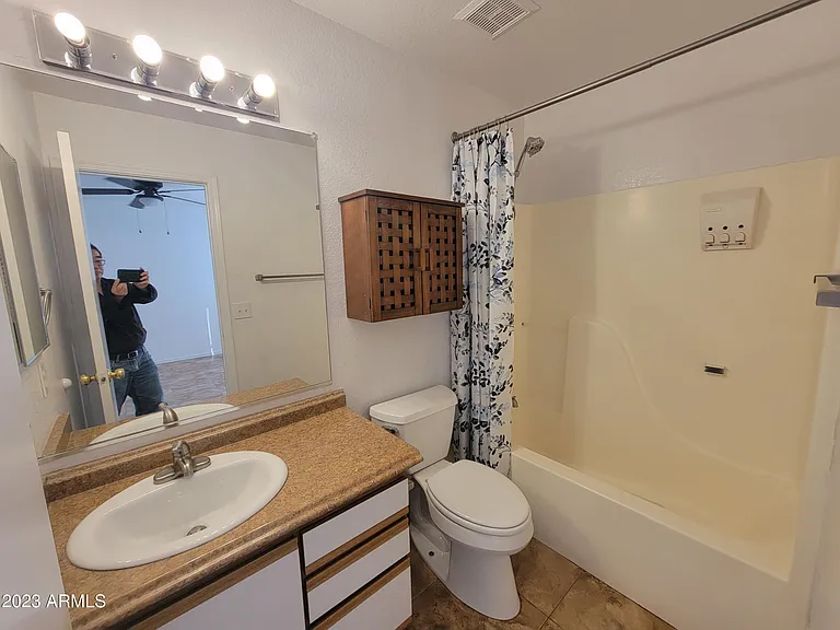 2259 E Spruce Dr — Photo 8