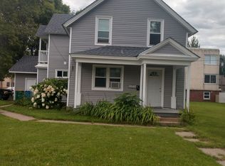 313 1st Ave W, Cambridge, MN 55008