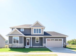 5603 Golden Dusk Pkwy, Madison, WI 53718