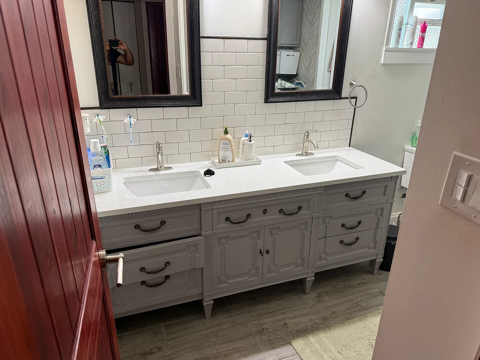 3 bed, 1231 sqft, $2,300 — Photo 2