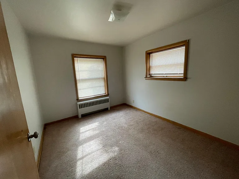 4820 W Forest Home Ave #1 — Photo 3