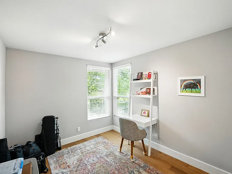6501 Hickman Ave — Photo 19