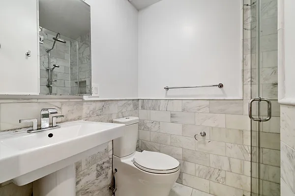 Rented by REAL New York | media 6