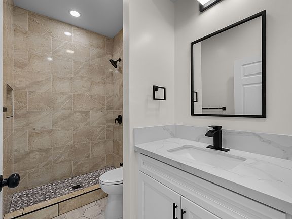 5th image of 4770 College Ave #1 & 2