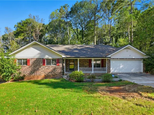 2721 Brackenwood Dr, Snellville, GA 30039