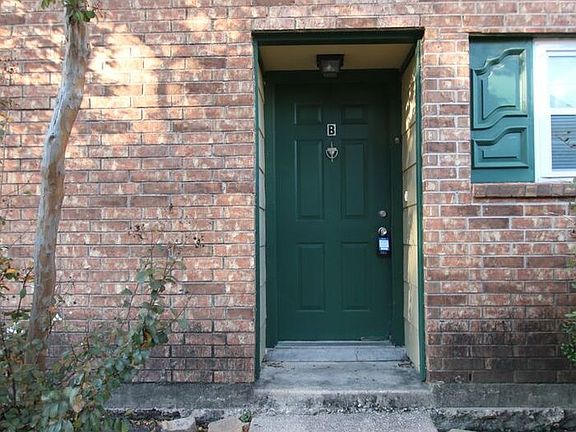 3rd image of 3732 Bonnie Dr APT A