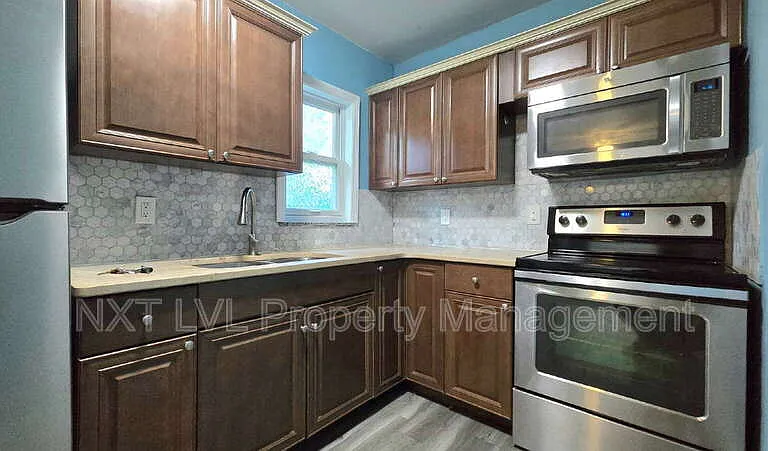 240 W Mariana Ave #B — Photo 5