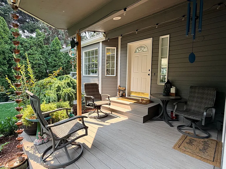 2637 Afton Pl NE — Photo 50