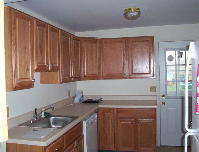 5th image of 369 MAPLE Avenue
