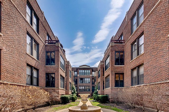 1st image of 741 W Cornelia Ave APT N3