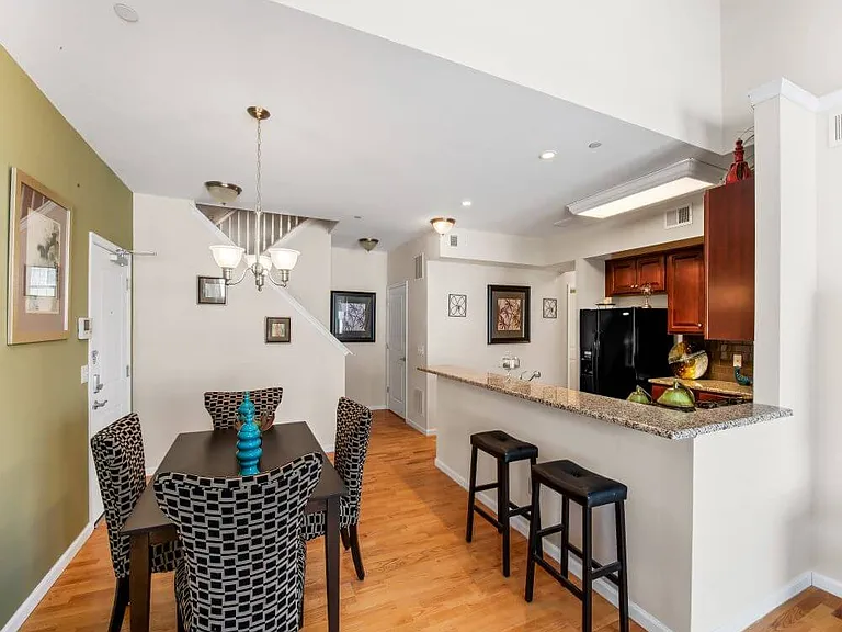 print_101_campbell_blvd_hdr_032