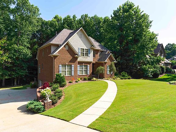 2nd image of 325 Middle Ridge Dr