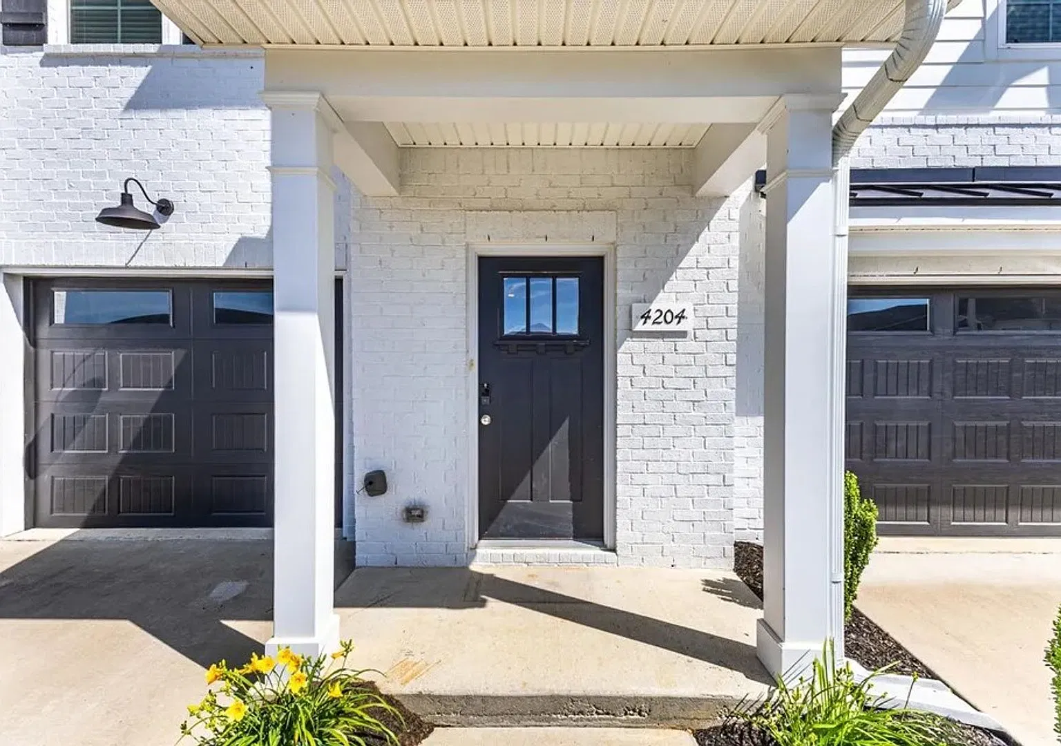 Beautiful 3 Bed, 2.5 Bath Townhouse in Murfreesboro! — Photo 1