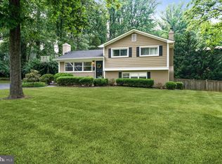 211 Harmony Dr SW, Vienna, VA 22180