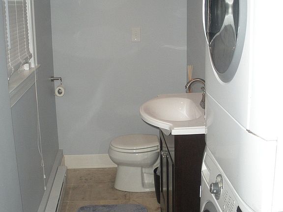 1st floor laundry/ 1/2 bath