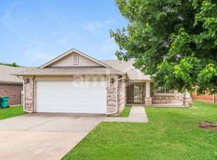 10608 NW 34th St, Yukon, OK 73099