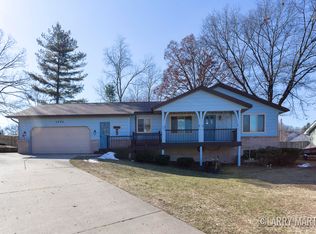 1570 Woodhill Ct SW, Wyoming, MI 49509