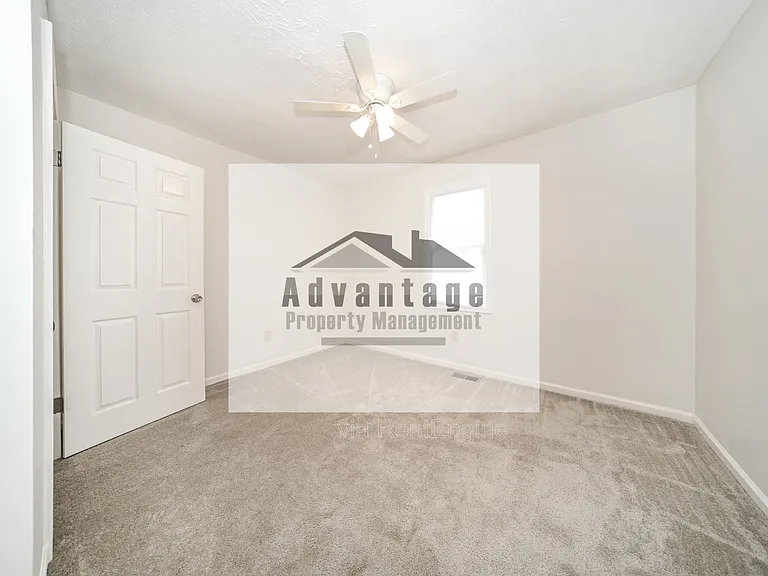 1345 D F Fuller Dr — Photo 8