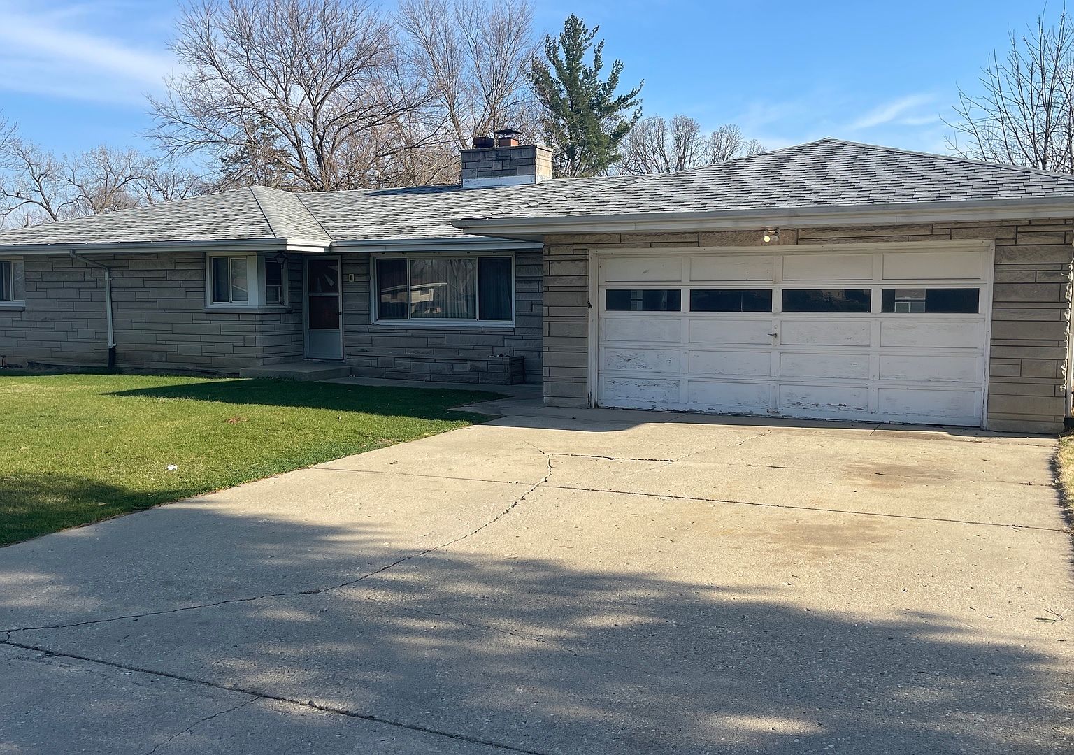 210 Redbud Dr, Joliet, IL 60433 | MLS #11754915 | Zillow