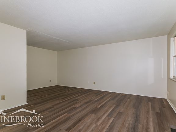 3rd image of 8210 Schoolgate Dr