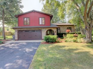 13N368 High Chapparal Ct, Elgin, IL 60124