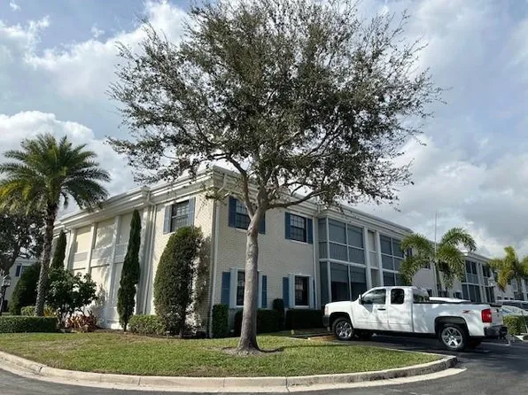 130 Cypress Club Drive #322, Pompano Beach, FL 33060