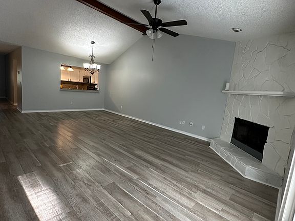 2nd image of 2152 Derringer Cir W