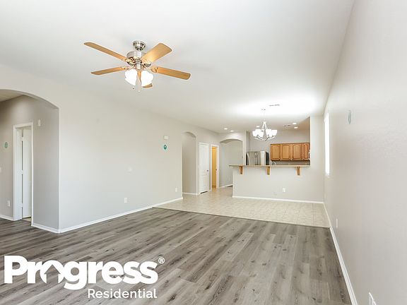 3rd image of 17383 W Mesquite Dr
