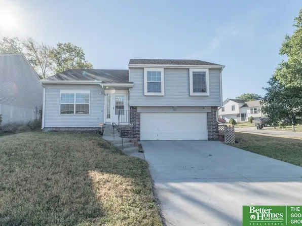 7885 Redick Ave, Omaha, NE 68122