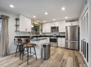 4448 E BELLEVIEW Street, Phoenix, AZ 85008