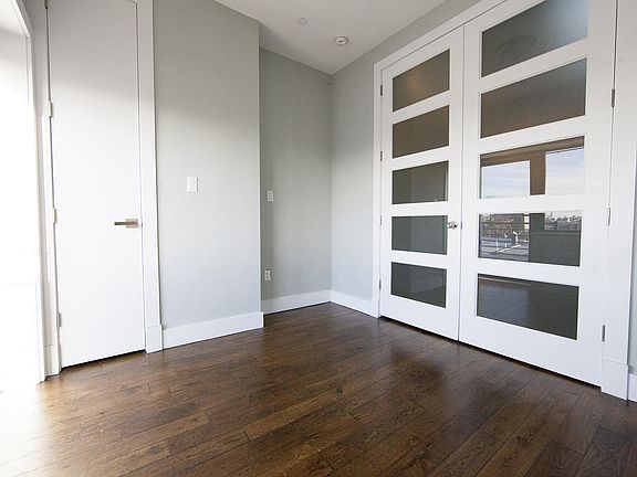 4th image of 1145 Greene Ave #4B