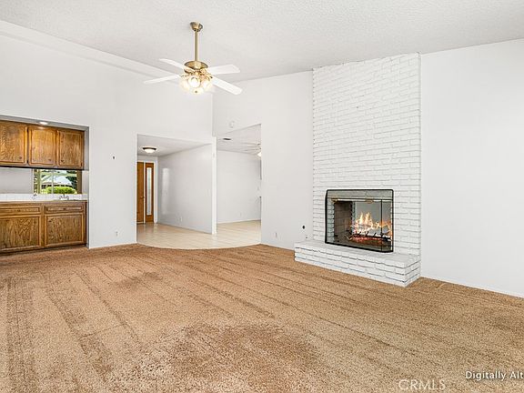 5th image of 1348 Pepper Tree Dr